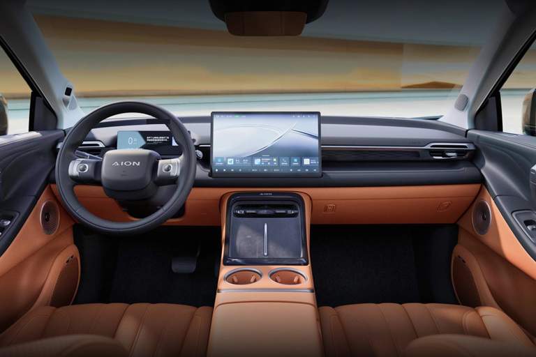 GAC AION V: Amplo espaço interno