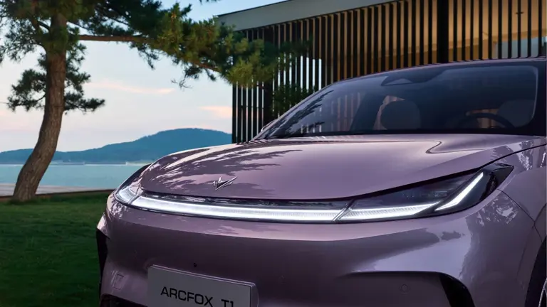 Baic ARCFOX T1: Design de vanguarda