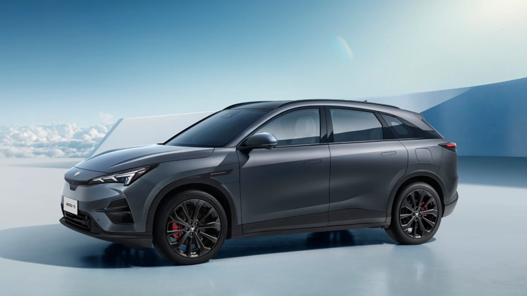 Baic ARCFOX T5: Design que define tendência
